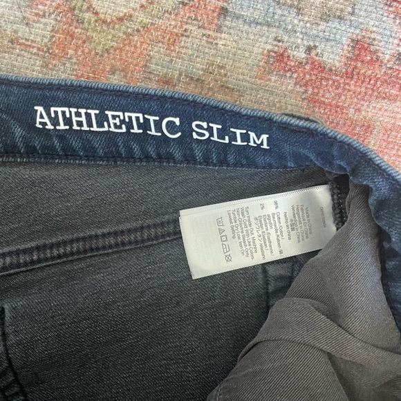Men’s Madewell Athletic Slim Jeans - Picture 4 of 5